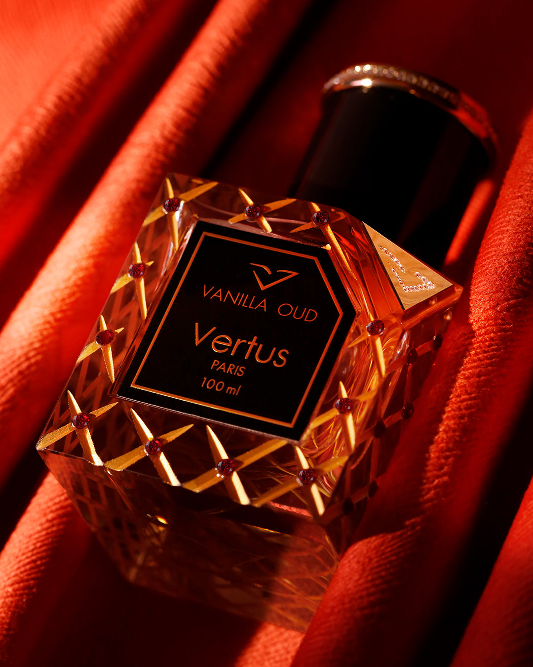 Profumo di nicchia Vertus - GEM'NTENSE VANILLA OUD